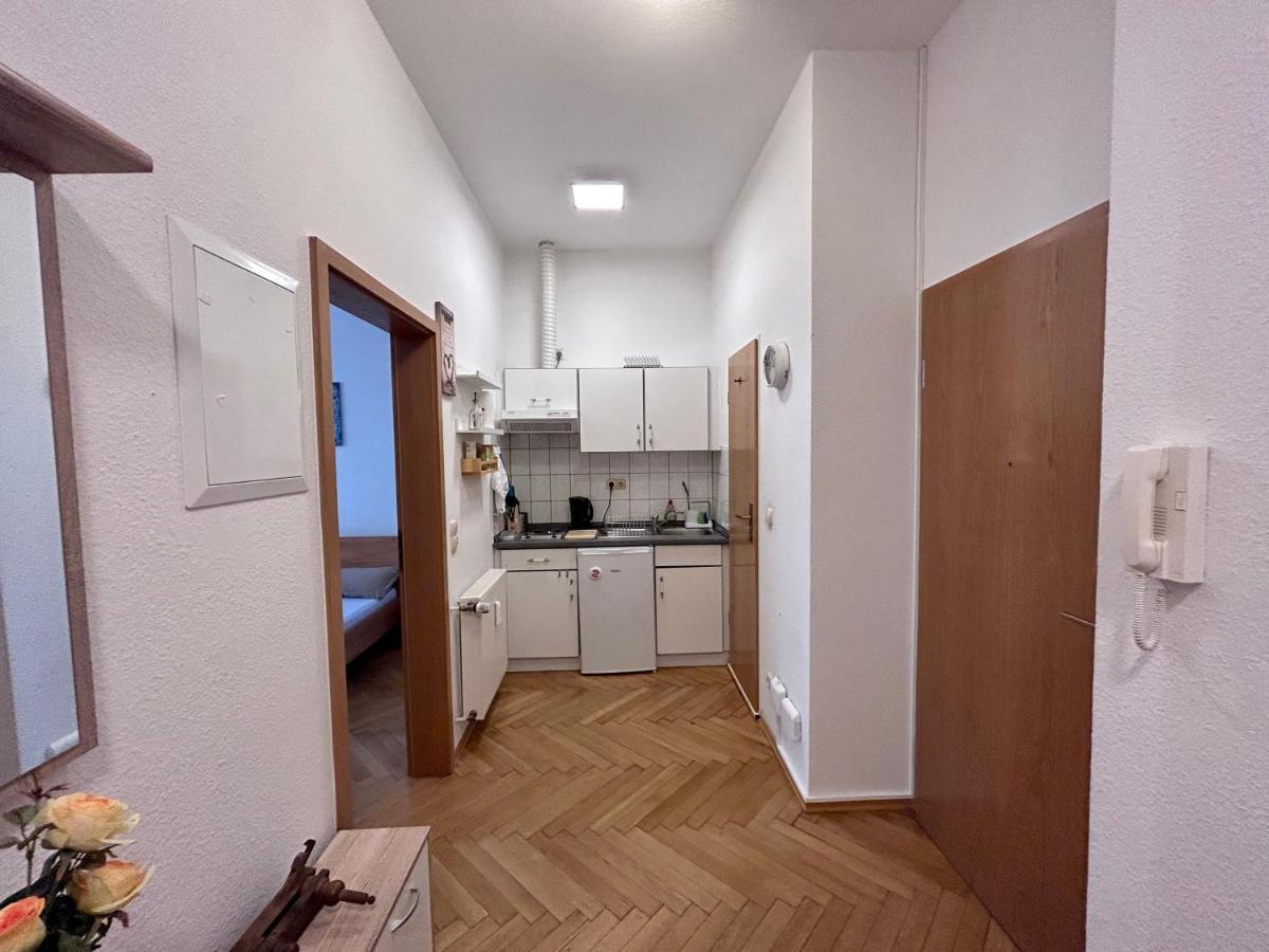 Piano Apartment In Halle Center - Netflix - Free Wifi 1 Luaran gambar