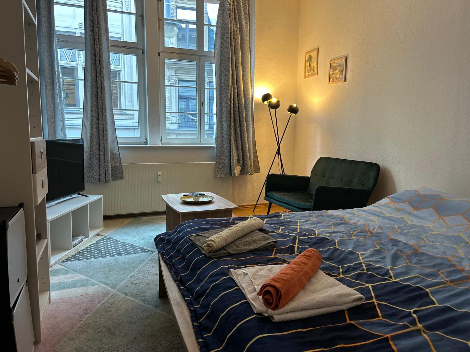 Piano Apartment In Halle Center - Netflix - Free Wifi 1 Luaran gambar