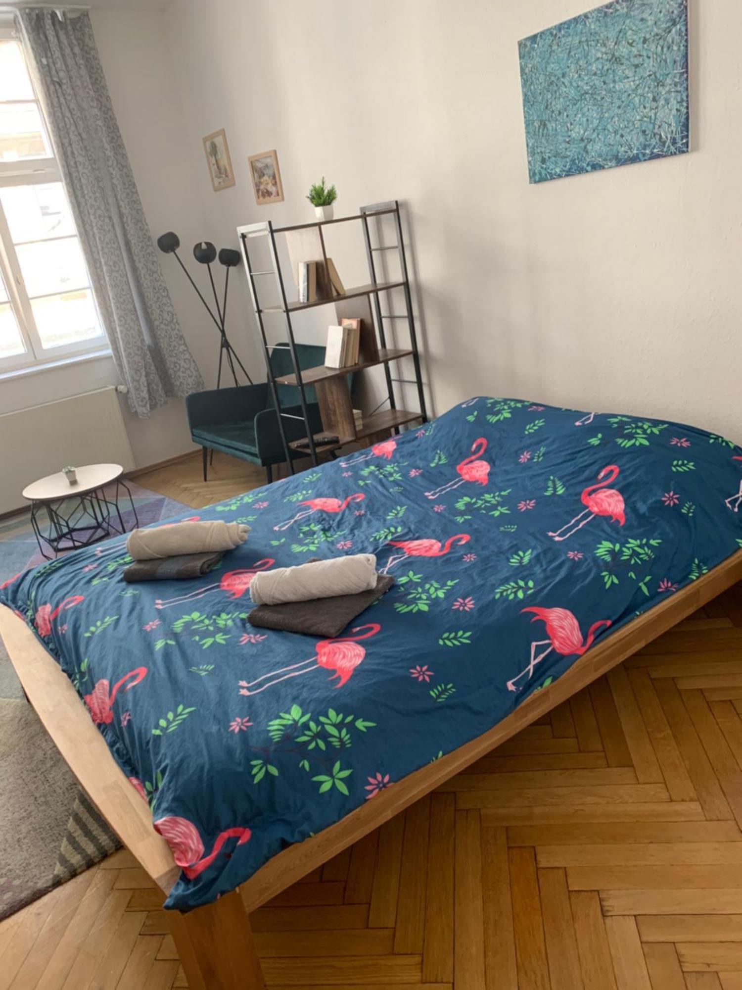 Piano Apartment In Halle Center - Netflix - Free Wifi 1 Luaran gambar